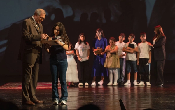 "McDonald's Azərbaycan" və DSMF şəhid övladlarının iştirakı ilə teatr tamaşası təşkil edib