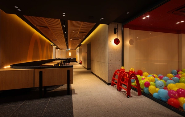 "McDonald"s Azərbaycan" "Nizami Mall"-da yeni restoran açıb