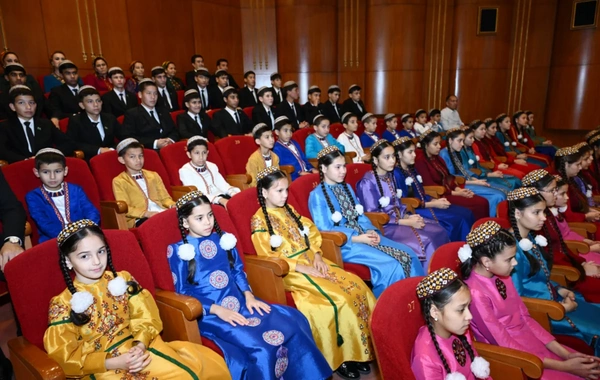 Aşqabadda Türkmənistan Dövlət Simfonik Orkestrinin konserti olub