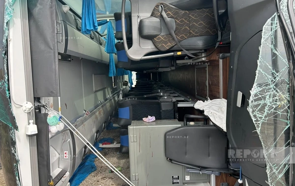 В Азербайджане опрокинулся автобус, пострадали более 20 пассажиров