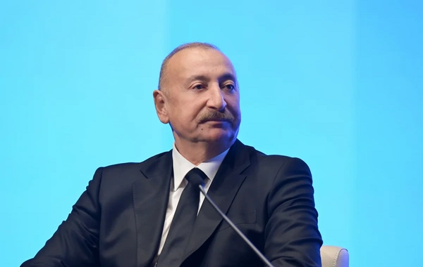 Azərbaycan Prezidenti investorlara saxta mediaya inanmamağı məsləhət görüb