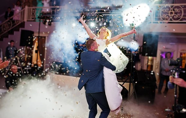 Groom dies during wedding dance with bride in Egypt