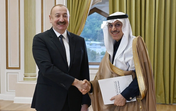 İlham Əliyev Ərəb Koordinasiya Qrupuna daxil olan üzv qurumların rəhbər şəxslərini qəbul edib