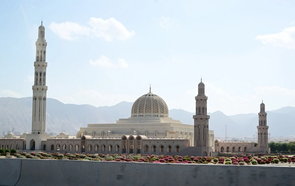 Leyla Əliyeva Maskatda Sultan Qabus Böyük Məscidini ziyarət edib