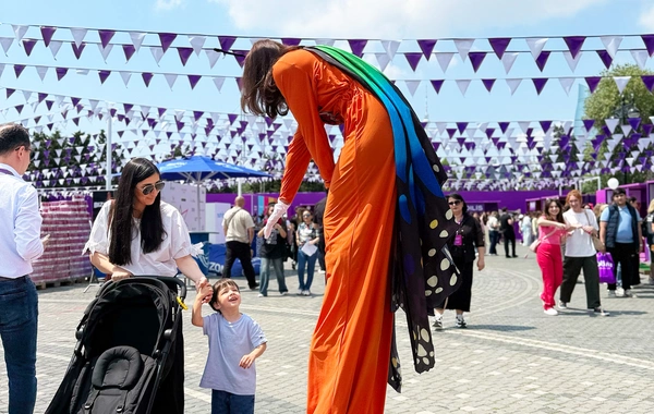 Bulvarda ölkənin ən böyük gözəllik festivalı yenidən keçirildi
