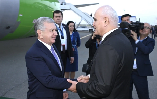Özbəkistan Prezidenti Azərbaycana səfərə gəlib
