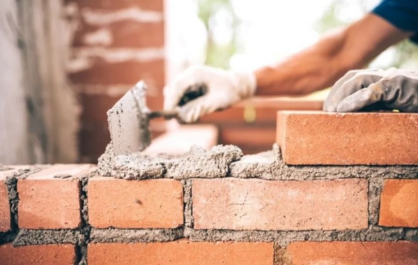 Hansı halda özbaşına tikintiyə mülkiyyət hüququ verilir? - Xidmət rəisindən AÇIQLAMA