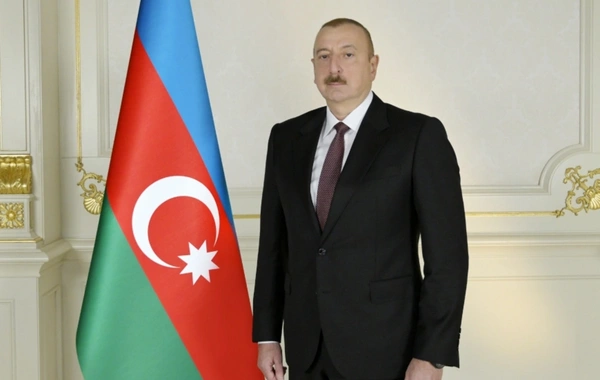 Президент Ильхам Алиев поделился публикацией по случаю Дня независимости