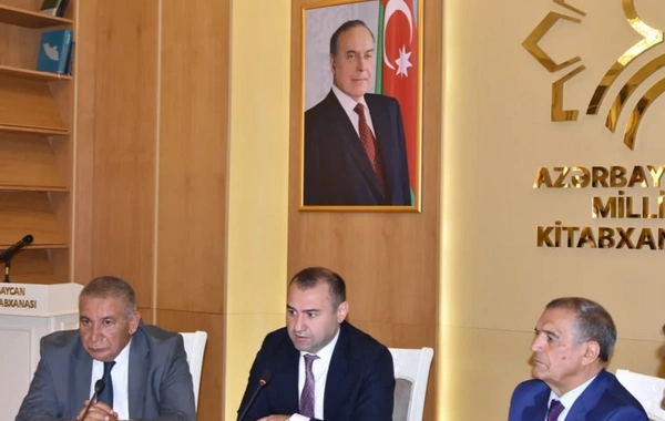 Mədəniyyət Nazirliyi yazar və naşirlərlə görüş təşkil edib