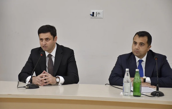 Əlaqələndirmə Qərargahının İşçi Qrupunun üzvləri Qarabağ Universitetində tələbələrlə görüş keçirib