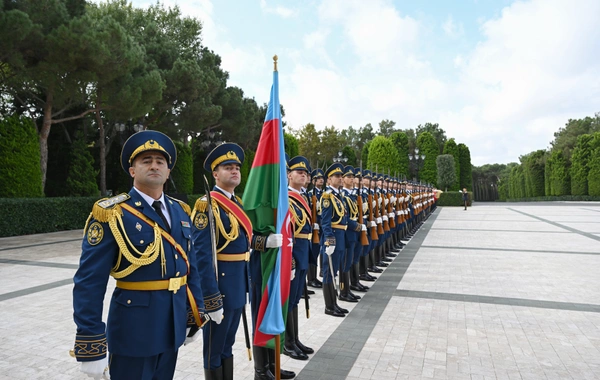 Laos Prezidentinin Bakıda rəsmi qarşılanma mərasimi olub