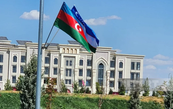 Daşkənd küçələri Azərbaycan və Özbəkistan bayraqları ilə bəzədilib