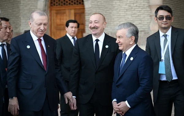 Türküstanda günə damğa vuran kadrlar