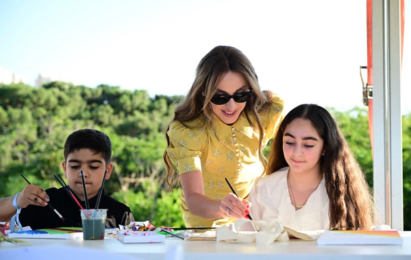 Leyla Əliyeva və Alona Əliyeva Xeyirxahlıq Festivalında iştirak ediblər