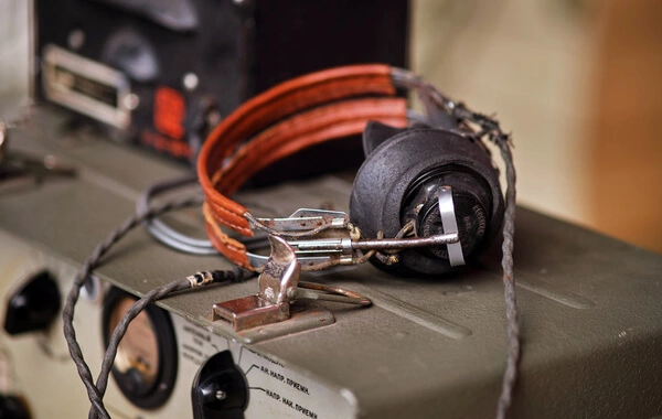 Qiyamət radiosunda yeni kod mesajı yayımlanıb