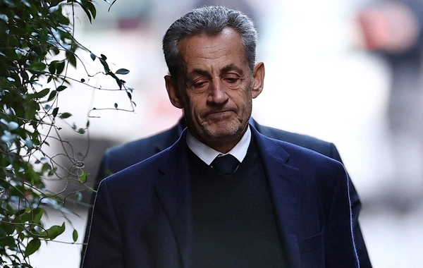 Во Франции предложили освободить Саркози