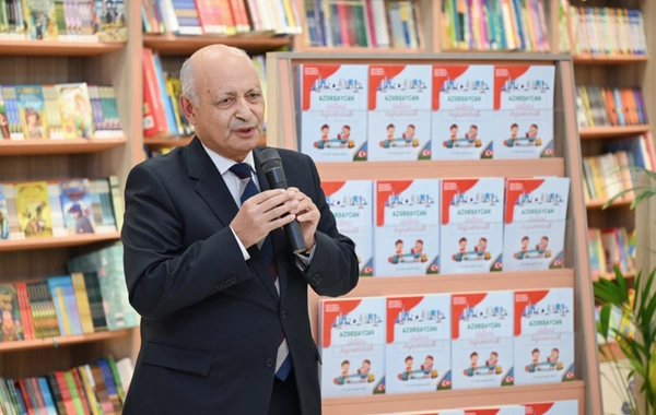 "Azərbaycan dilini öyrənirik" kitabının təqdimat mərasimi olub