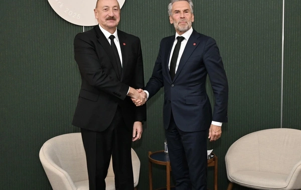 İlham Əliyev Niderlandın Baş naziri ilə görüşüb