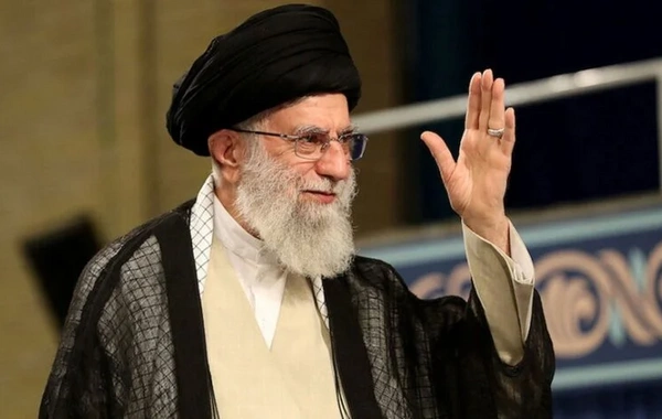 KİV: Xamenei və Pezeşkian hədəfdədir, yekun məlumat yoxdur