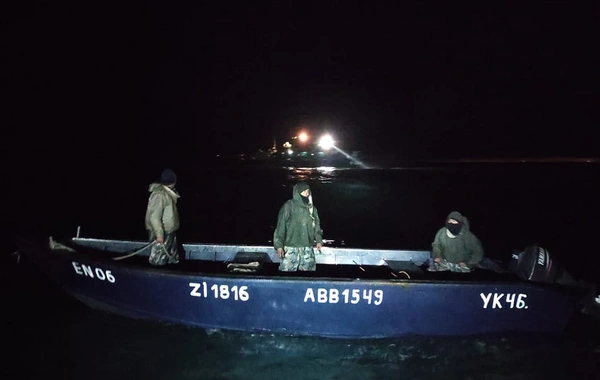 Xəzərdə köməksiz qalan balıqçılar xilas edilib