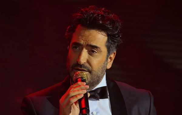 Mahsun Kırmızıgül Bakıya onun oğlunun toyuna gəlibmiş