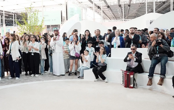 DOST İnklüziv İnkişaf və Yaradıcılıq Mərkəzinin istedadları WUF13 "Urban Expo" sərgi məkanında konsert proqramı ilə çıxış edib