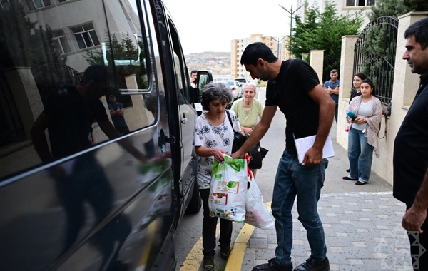 Xankəndi şəhərinə növbəti köç yola salınıb