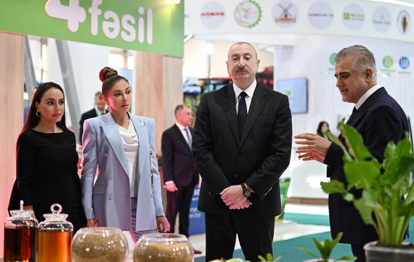 İlham Əliyev 19-cu Caspian Agro Week və 31-ci InterFood Azerbaijan sərgiləri ilə tanış olub