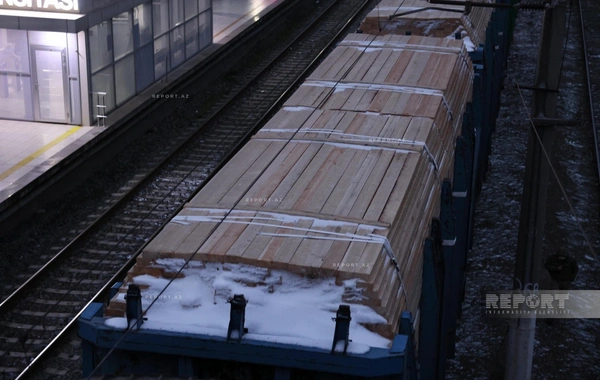 Ermənistana Rusiya taxılı daşıyan yük qatarı Xırdalan Dəmiryol Stansiyasından yola düşür