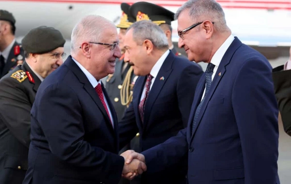 Türkiyənin milli müdafiə naziri Azərbaycana gəlib