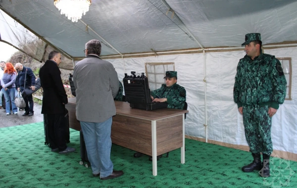 Армянская делегация прибыла в Азербайджан в рамках инициативы "Мост мира"