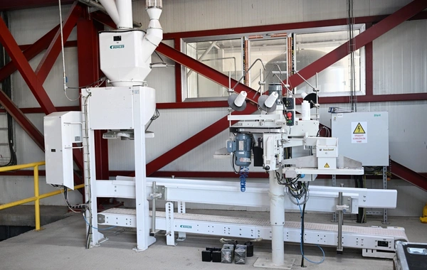 İlham Əliyev İmişlidə "Promalt" MMC-nin arpa emalı müəssisəsinin açılışını edib İlham Əliyev İmişlidə "Promalt" MMC-nin arpa emalı müəssisəsinin açılışını edib