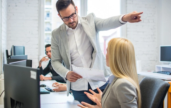 Bu şəxslərin işdən çıxarılmasına görə cinayət məsuliyyətinin müəyyən edilməsi təklif edilib