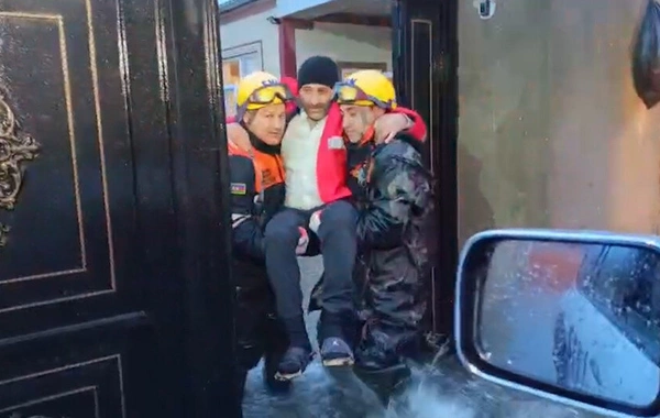 FHN: Su basmış ərazilərdən 278 nəfər təhlükəsiz əraziyə təxliyə edilib