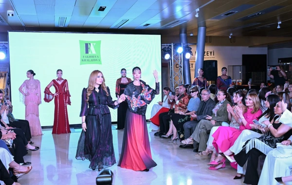 Azərbaycan Milli Xalça Muzeyində "Zamanın naxışları" moda nümayişi təşkil olunub