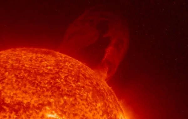 A prominence 80 times larger than Earth has detached from the Sun