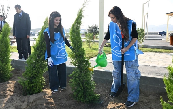 Leyla Əliyeva Qaradağda yeni parkın açılışında iştirak edib