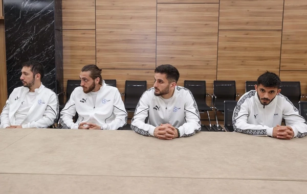 Orxan Məmmədov Avropa çempionatından əvvəl minifubol millisinin üzvləri ilə görüşüb