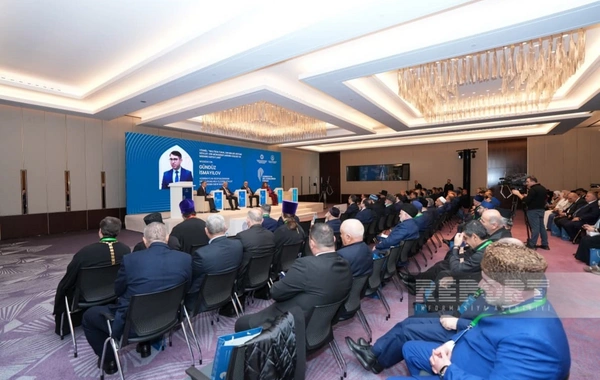 В Баку прошел II Форум религиозных деятелей