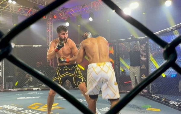 Alim Nəbiyev MMA üzrə ardıcıl olaraq üçüncü qələbəsini qazandı - VİDEO