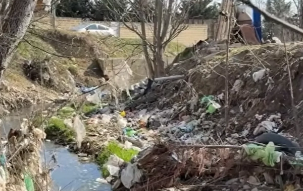 Şamaxıda mərkəzi küçə acınacaqlı durumda - RƏSMİ CAVAB