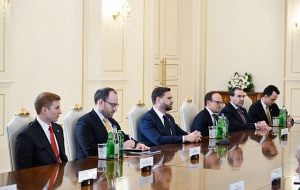 Состоялась встреча Президента Азербайджана с вице-президентом США в расширенном составе