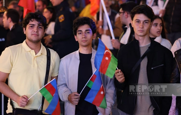 В Баку концерт по случаю Дня Победы завершился фейерверком