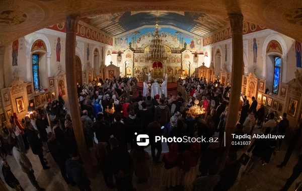 Müqəddəs Mürdaşıyan Zənənlər Kafedral kilsəsində Pasxa bayramından FOTOREPORTAJ