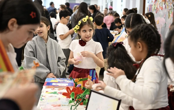 ADA Məktəbində xeyriyyə məqsədli ənənəvi Payız festivalı – "Məhsul bayramı" təşkil edilib