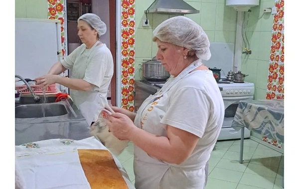 32 saylı bağçada uşaqlara iylənmiş ətdən yemək bişirilir? - RƏSMİ CAVAB