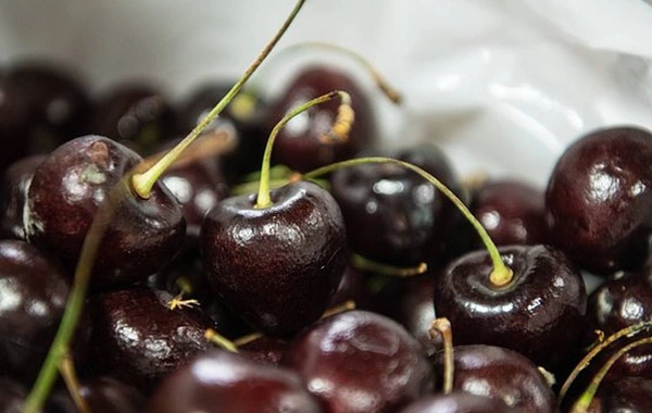Doctor named the acceptable portion of cherries per day