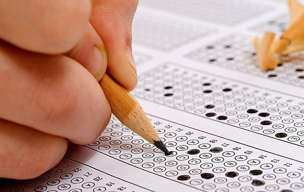 Buraxılış imtahanında iştirak edəcək şagirdlərin NƏZƏRİNƏ