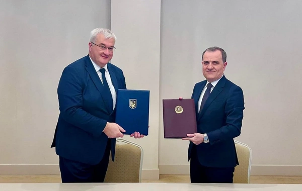 XİN Ukrayna ilə imzalanan saziş haqqında məlumat yayıb