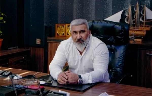 İsfəndiyar Axundov həbs edilən iş adamı barəsində danışdı: Emil Səməndərov savadsız adam idi, aldatdılar